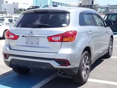 Mitsubishi RVR