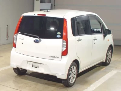 Subaru STELLA