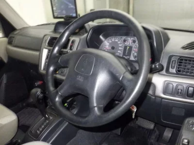 Mitsubishi PAJERO IO