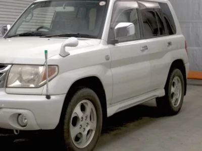 Mitsubishi PAJERO IO