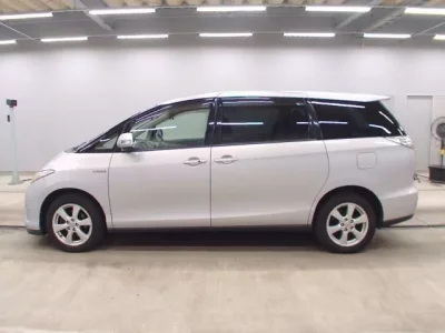 Toyota ESTIMA HYBRID