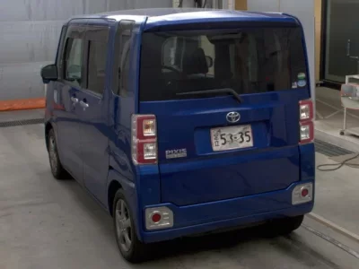 Toyota PIXIS MEGA