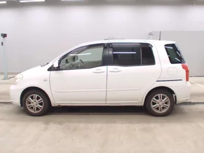 Toyota RAUM