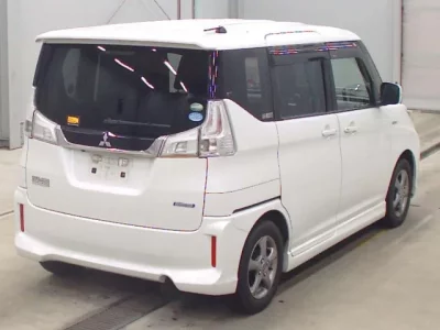 Mitsubishi DELICA D2