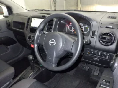 Nissan AD