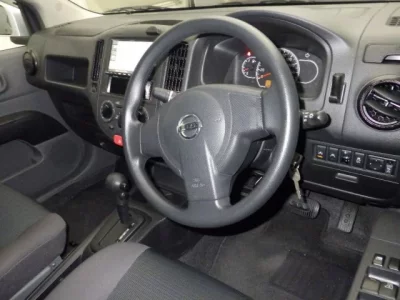 Nissan AD