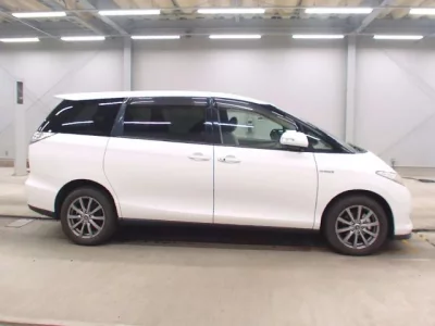 Toyota ESTIMA HYBRID