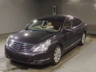 Nissan TEANA