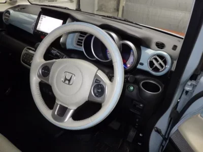 Honda N BOX SLASH