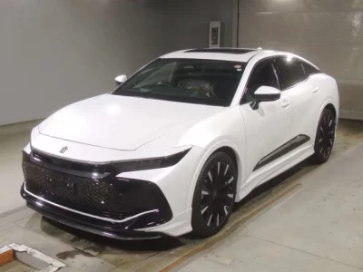 Toyota CROWN CROSSOVER