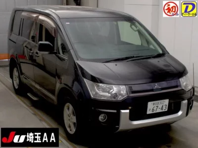 Mitsubishi DELICA D5