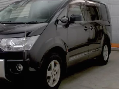 Mitsubishi DELICA D5