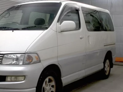 Toyota HIACE REGIUS