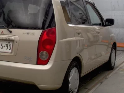 Mitsubishi DINGO