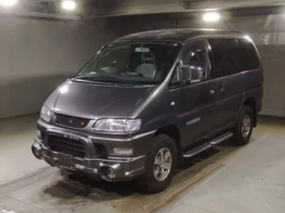 Mitsubishi DELICA