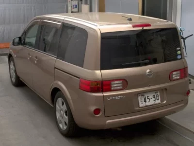 Nissan LAFESTA