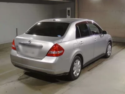 Nissan TIIDA LATIO