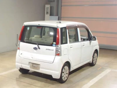Subaru STELLA