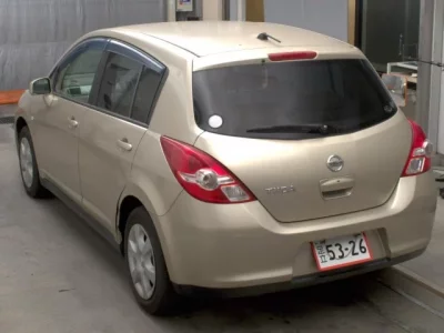 Nissan TIIDA