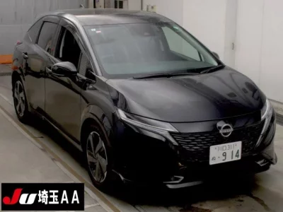 Nissan AURA