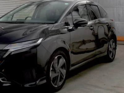 Nissan AURA