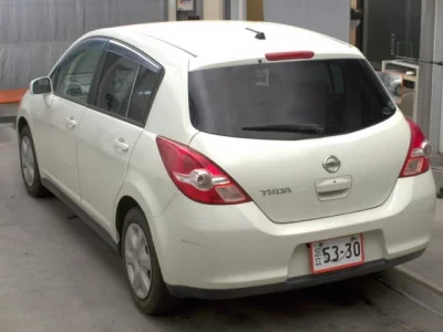 Nissan TIIDA