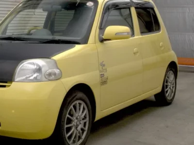 Daihatsu Esse
