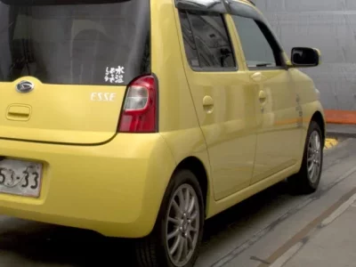 Daihatsu Esse