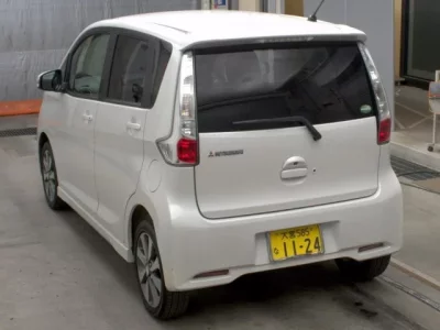 Mitsubishi EK CUSTOM
