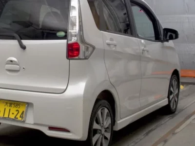 Mitsubishi EK CUSTOM