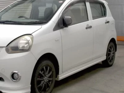 Daihatsu MIRA E S