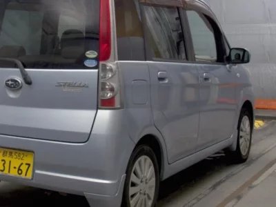 Subaru STELLA