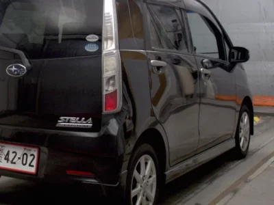Subaru STELLA