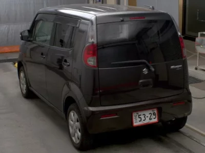 Suzuki MRWAGON