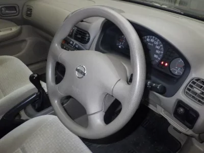 Nissan SUNNY