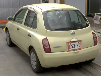 Nissan MARCH