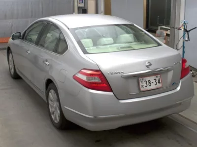 Nissan TEANA
