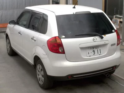 Mazda VERISA