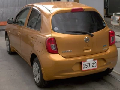 Nissan MARCH