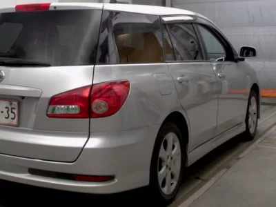 Nissan WINGROAD