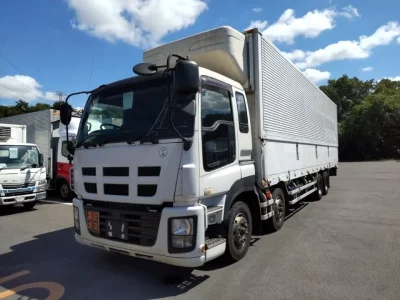 Isuzu GIGA