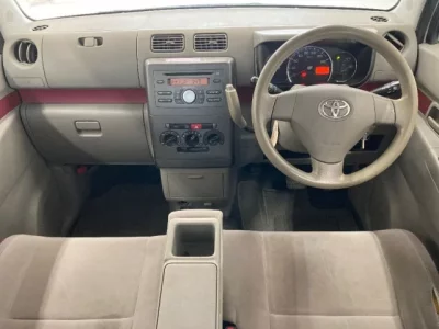 Toyota PIXIS SPACE