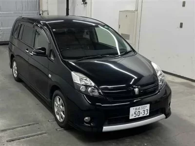 Toyota ISIS