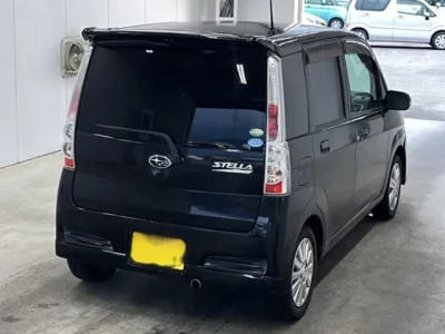 Subaru STELLA