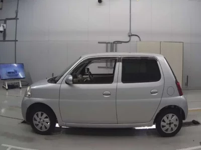 Daihatsu Esse