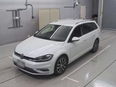 Volkswagen GOLF VARIANT