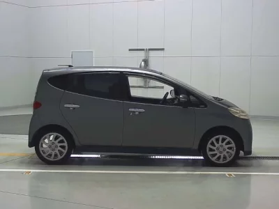 Daihatsu SONICA