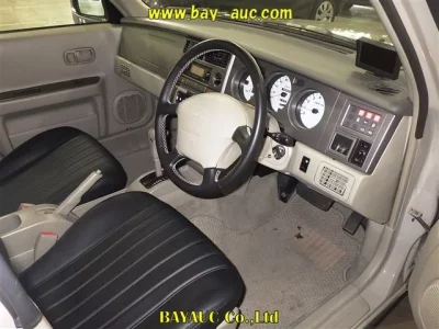 Nissan RASHEEN