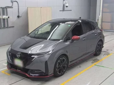 Nissan AURA