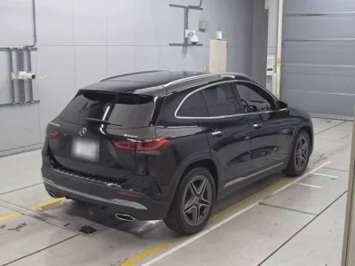 Mercedes-Benz GLA CLASS